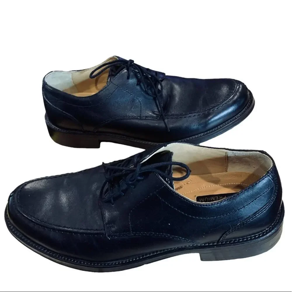 Dockers men’s dress shoes black lace up size 8.5 medium.‎